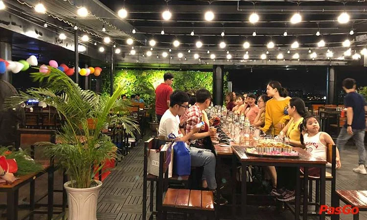 nha-hang-st-rooftop-vo-van-kiet-8