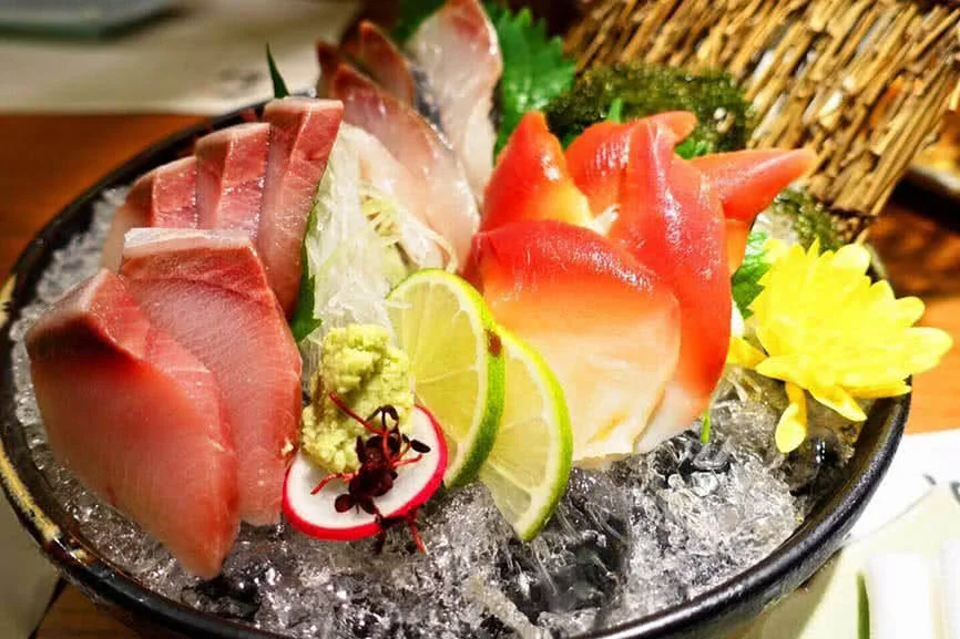 nha-hang-sushi-hokkaido-sachi-dong-du-anh-nho