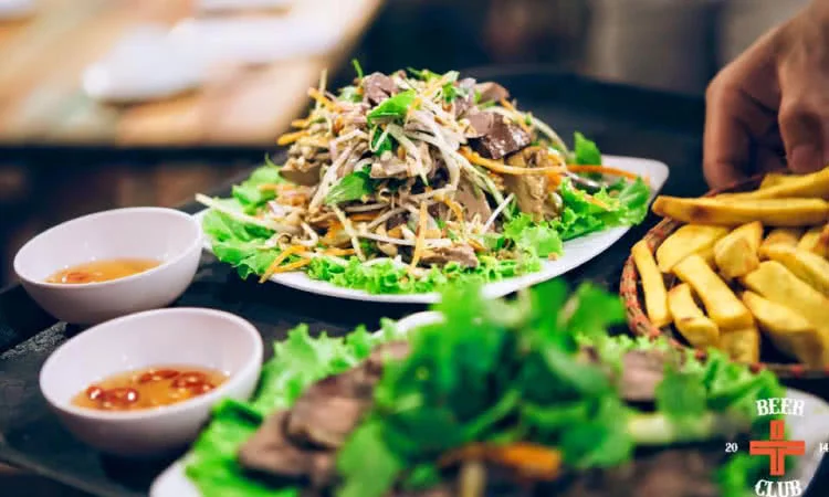 nha-hang-t-beer-club-hoang-cau-slide-2