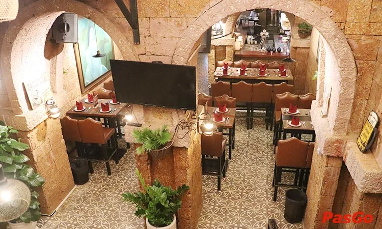 anchor-wine-boutique-and-restaurant-le-loi-8
