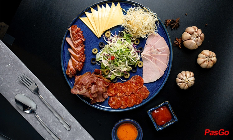 nha-hang-the-chill-tran-hung-dao-11