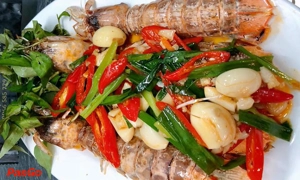 nha-hang-tom-cang-xanh-nguyen-van-thoai-1