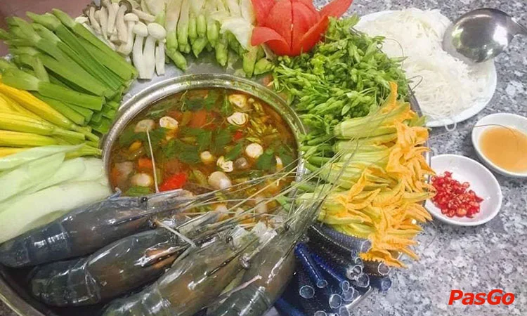 nha-hang-tom-cang-xanh-nguyen-van-thoai-7