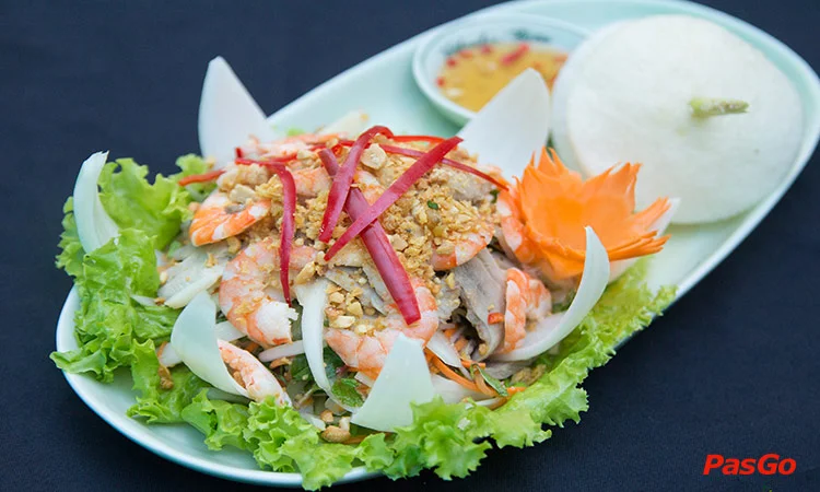 nha-hang-tre-viet-180-bach-dang-1