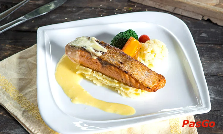 nha-hang-trixie-cafe-&-lounge-thai-ha-4