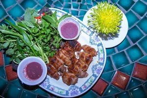 nha-hang-tu-the-ung-van-khiem-mon-an-1