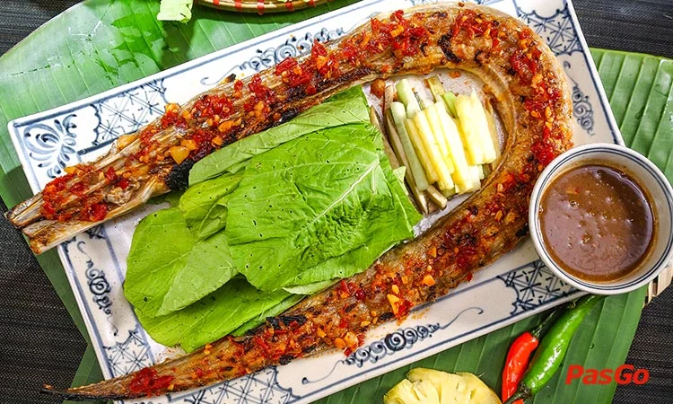 nha-hang-vi-quang-tran-hung-dao-slide-2