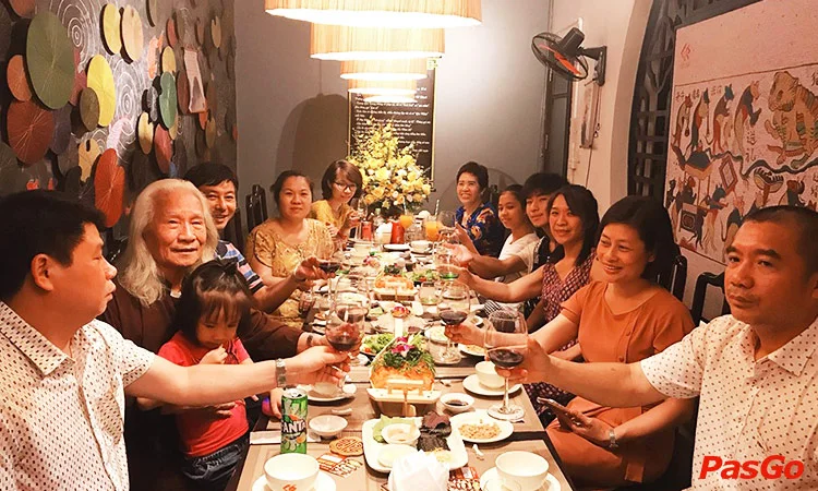 nha-hang-vietnam-938-nui-truc-8