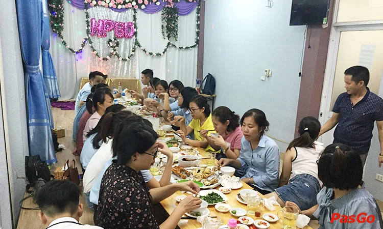 nha-hang-vuong-quoc-ga-xa-la-ha-dong-12