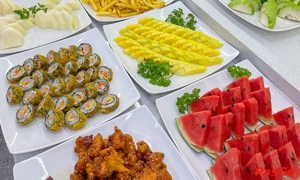 Nhà hàng Wu Long Nguyễn Khánh Toàn Buffet Lẩu Đài Loan 3
