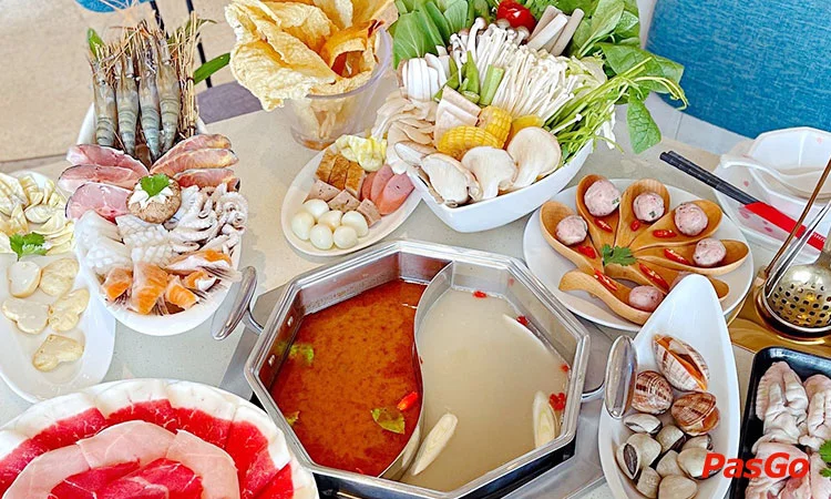 nha-hang-yuhua-taiwanese-hotpot-paradise-hoang-hoa-tham-1