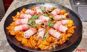 nha-hang-zzuggubbong-nguyen-huu-thong-5