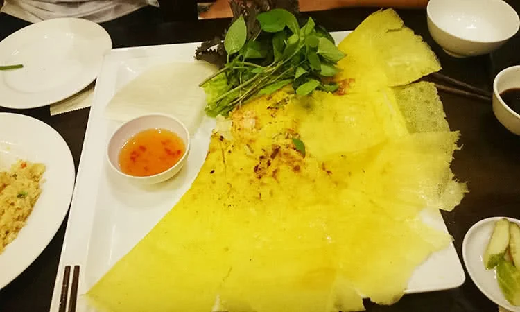 quan-an-ngon-hoang-dao-thuy-hoi-tu-tinh-hoa-am-thuc-3-mien-6