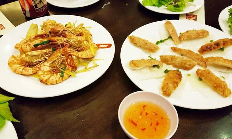 quan-an-ngon-hoang-dao-thuy-hoi-tu-tinh-hoa-am-thuc-3-mien-8