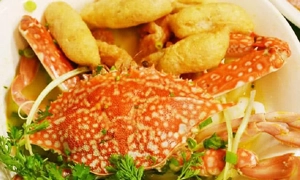 quan-banh-canh-ghe-nguyen-tri-phuong-slide-1