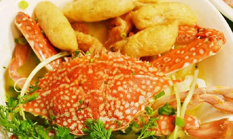 quan-banh-canh-ghe-nguyen-tri-phuong-slide-1