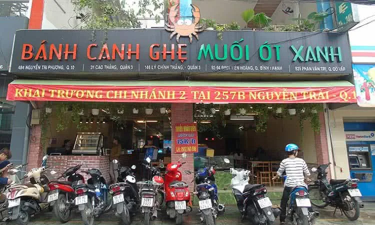 quan-banh-canh-ghe-nguyen-tri-phuong-slide-8