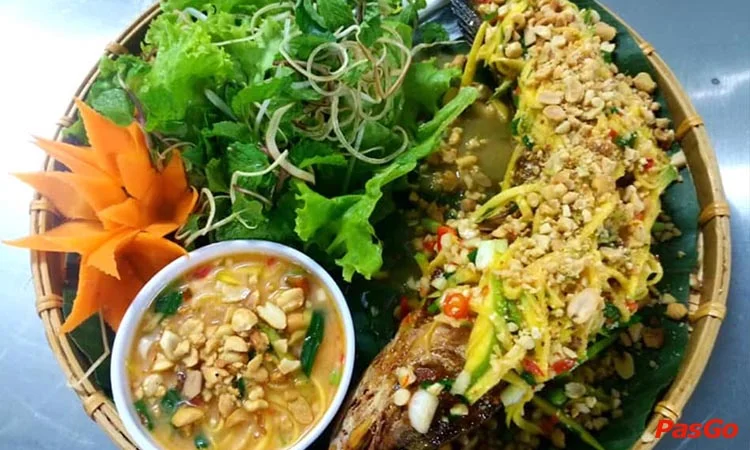 Quan-Ca-Rot-Nguyen-Phuoc-Lan-3