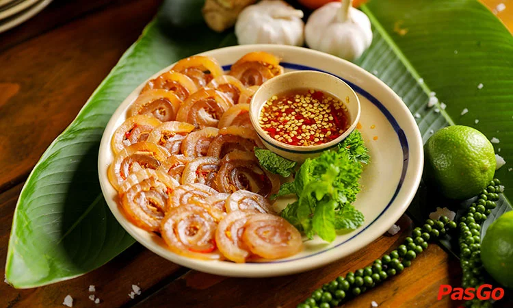 quan-lao-tru-pham-ngoc-thach-3