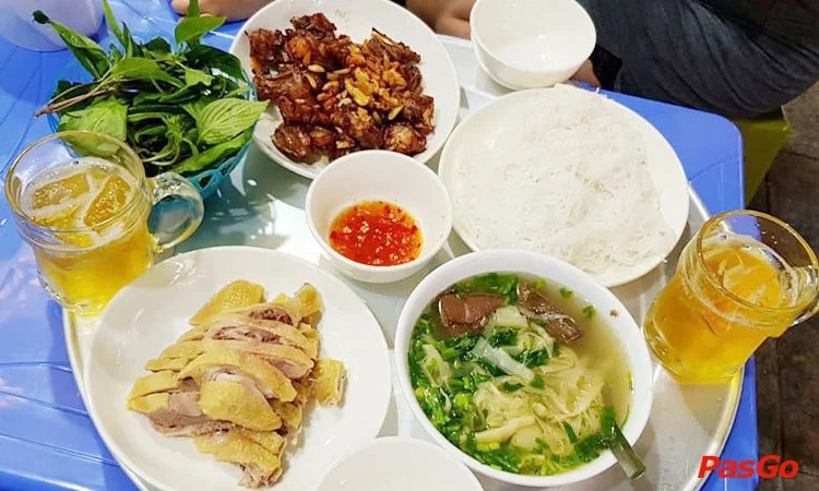 quan-ngan-ngon-tram-hang-non-2