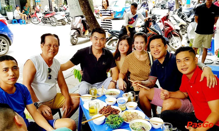 quan-ngan-ngon-tram-hang-non-9