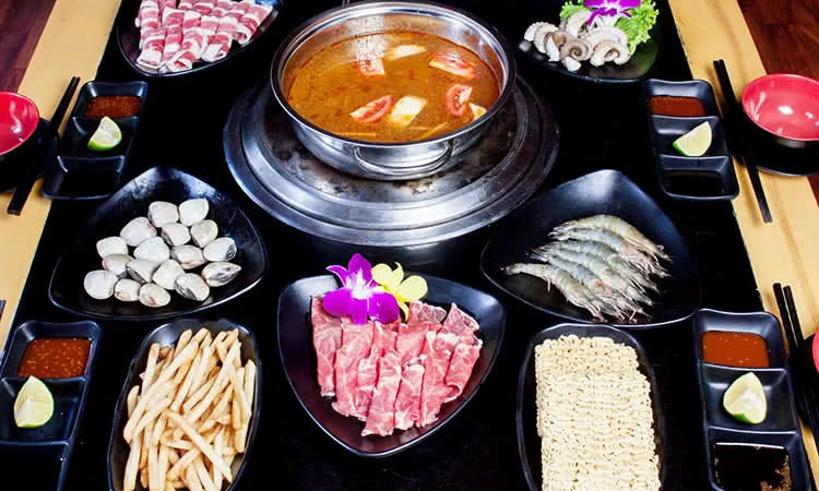 shiki-bbq-kham-pha-the-gioi-buffet-lau-nuong-chuan-nhat-3
