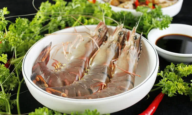 shiki-bbq-kham-pha-the-gioi-buffet-lau-nuong-chuan-nhat-7