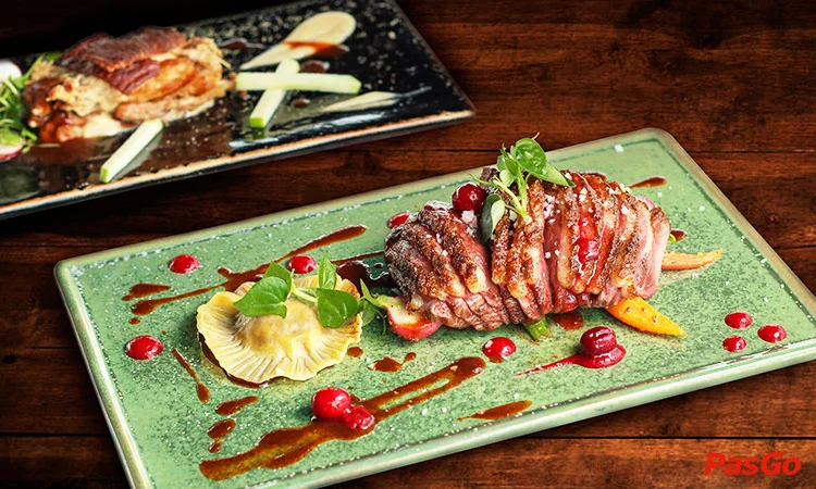 shri-restaurant-&-lounge-nguyen-thi-minh-khai-1