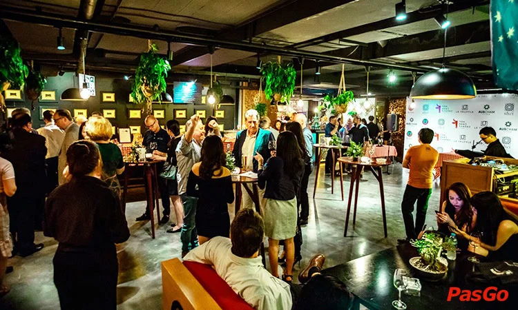shri-restaurant-&-lounge-nguyen-thi-minh-khai-10