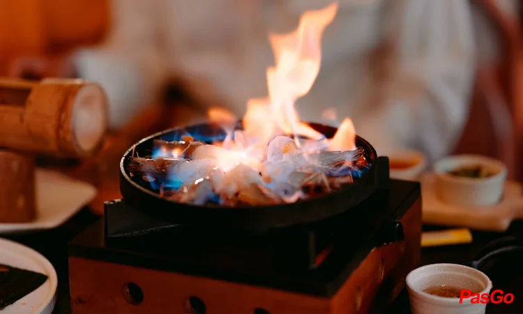 BA GÁC Contemporary Vietnamese Grill & Bar Xuân Thủy 7