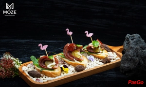 Slide Moze Modern Gastrobar 2