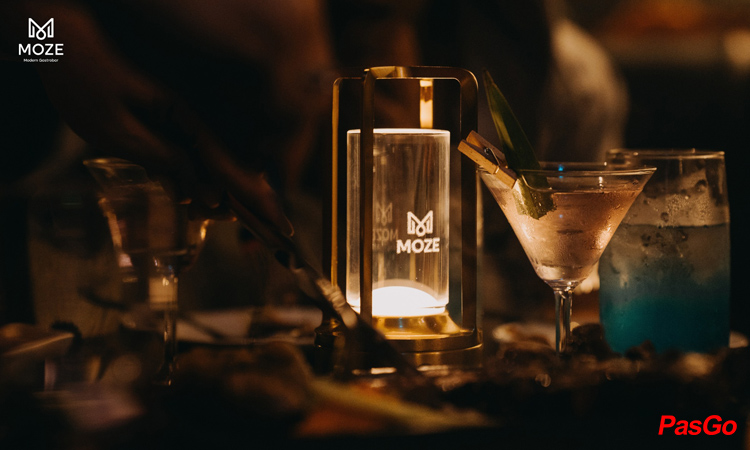 Slide Moze Modern Gastrobar 9