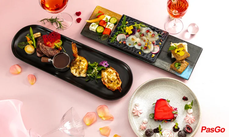 slide-The-Symphony-Restaurant-Cau-Go-4