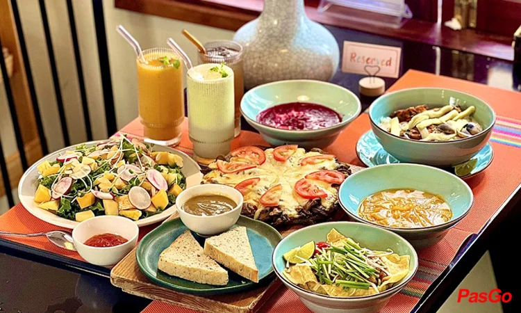 slide The Veg - Organic Vego & Tea Tống Duy Tân 1