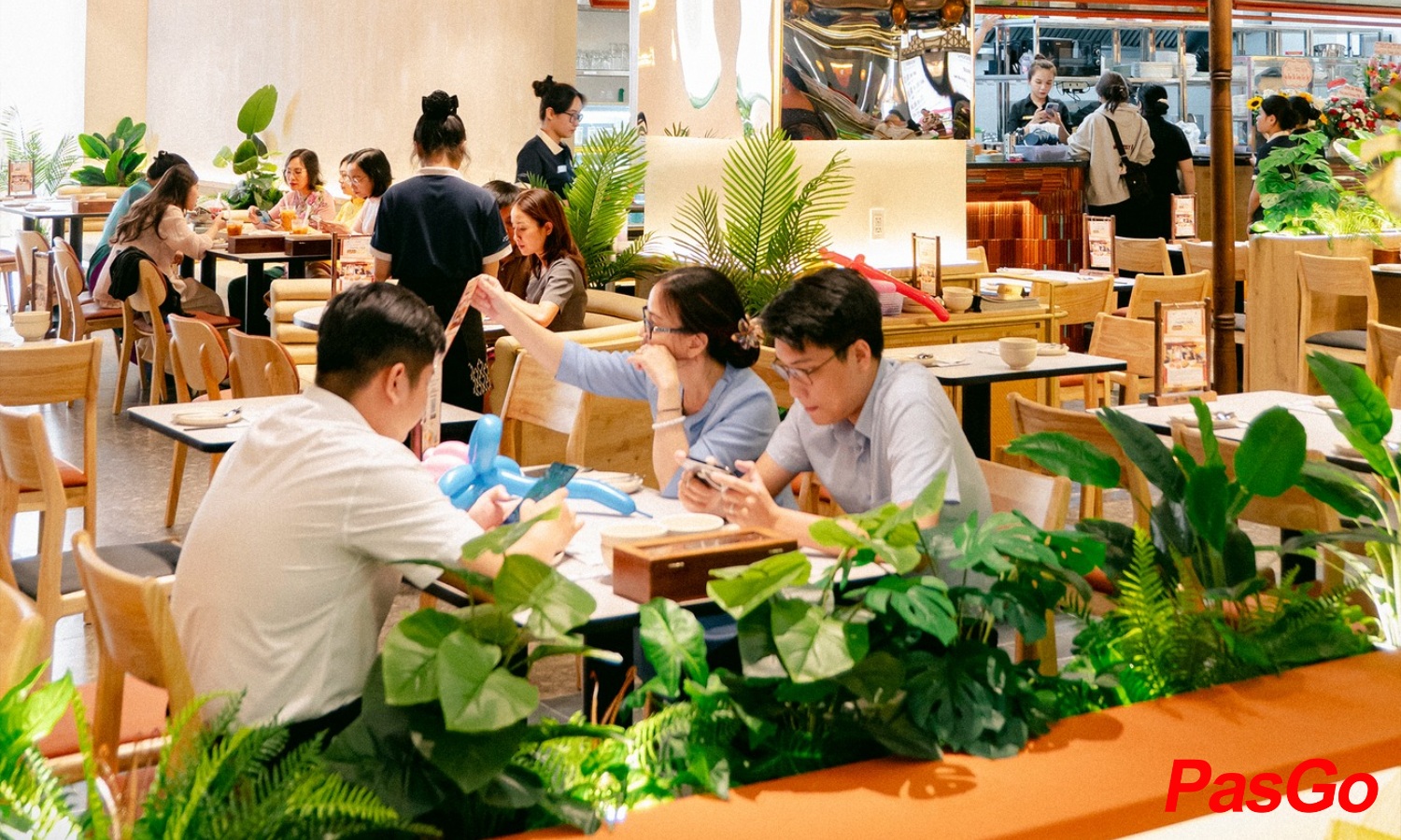 Thai Market Vincom Lê Văn Việt 1