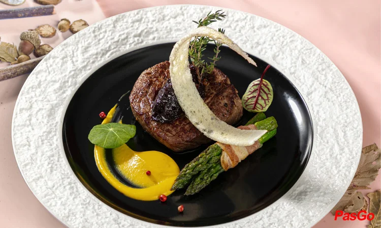 the-eroica-restaurant-7