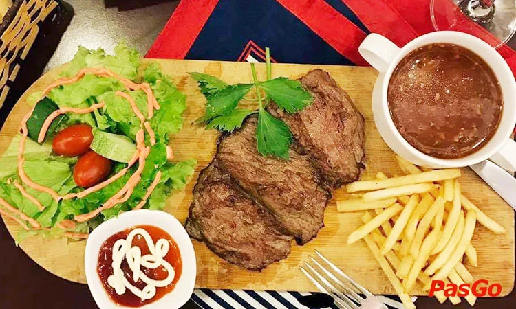 the-gioi-steak-nguyen-cong-tru-slide-1
