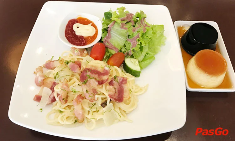 the-gioi-steak-nguyen-cong-tru-slide-7