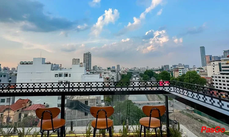 The Laputa Sky Pub & Chill 7