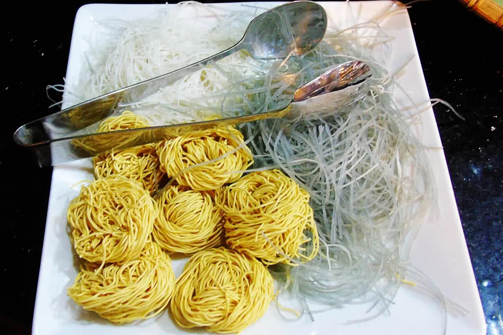 thuyen-xua-xuoi-dong-am-thuc-6