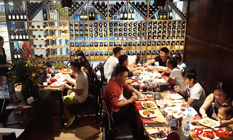 van-hoang-group-restaurant-&-wine-shop-van-quan-ha-dong-3