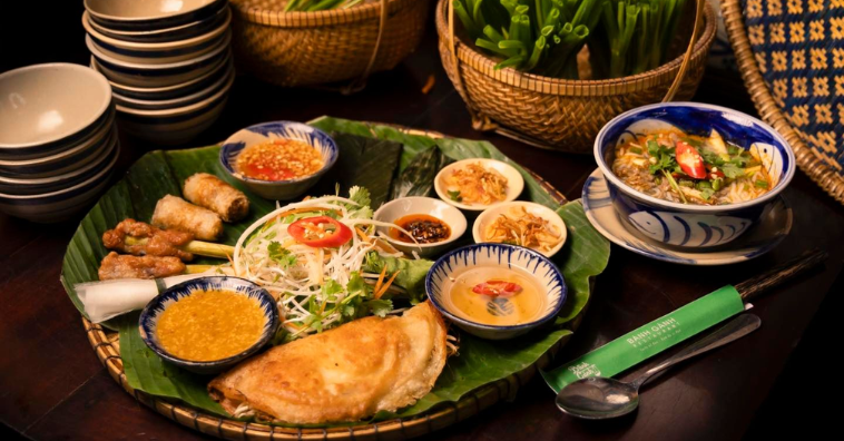 Top 5+ nhà hàng ngon ở Huế nổi tiếng nhất không thể bỏ qua