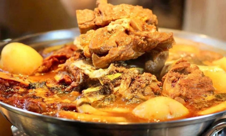 Canh Xương Khoai Tây Vừa, Giá 550K1