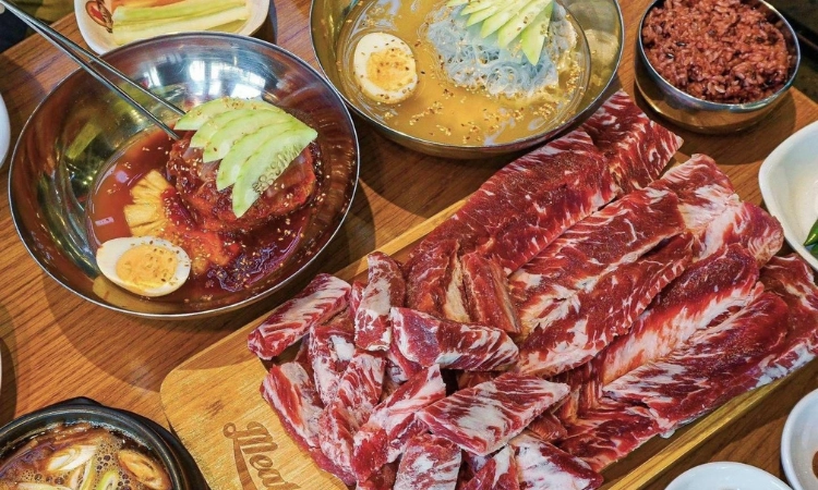 Set Bò Meat Plus, Mua 4 Tặng 43