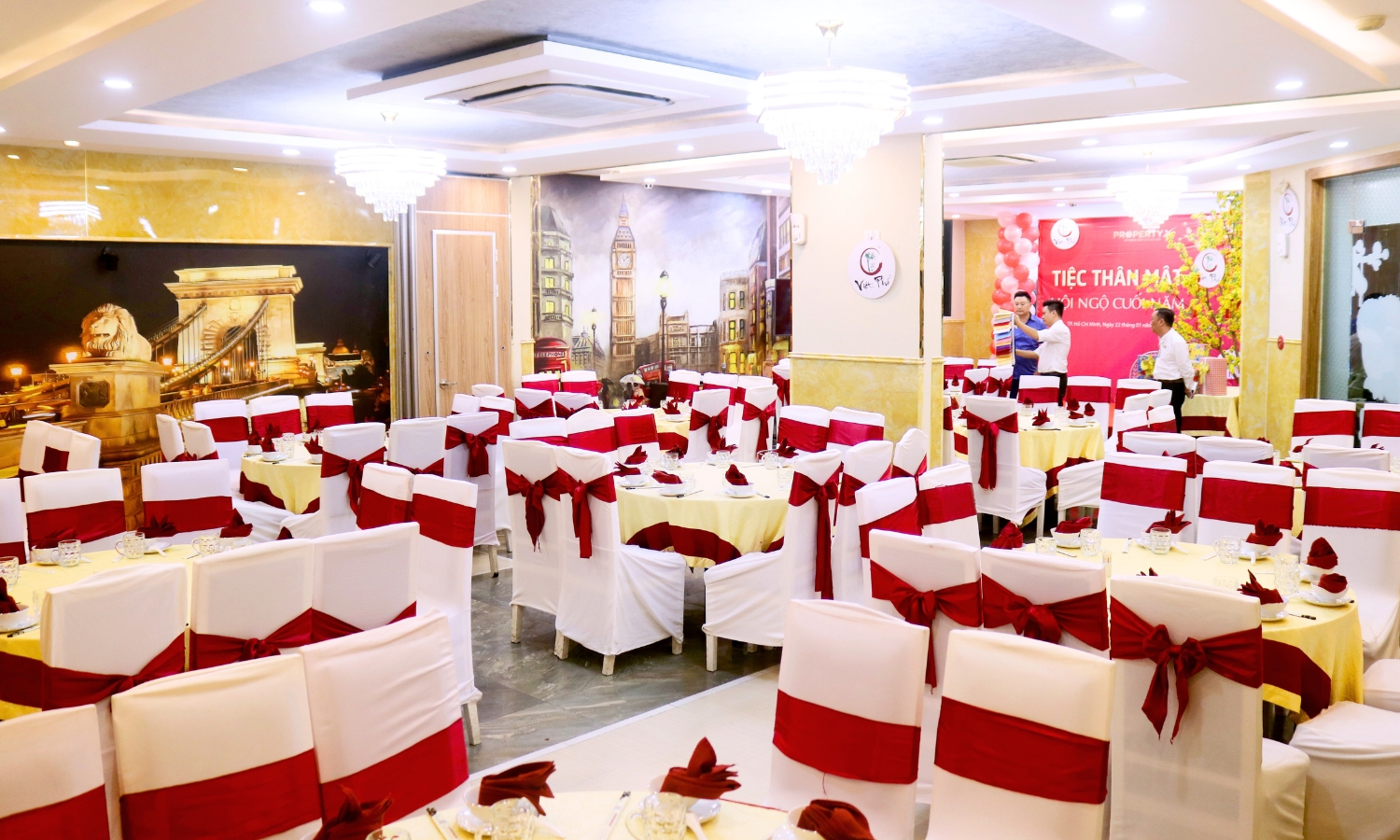 GIẢM 15% menu đồ ăn & 10% menu đồ uống cho đoàn từ 100 khách