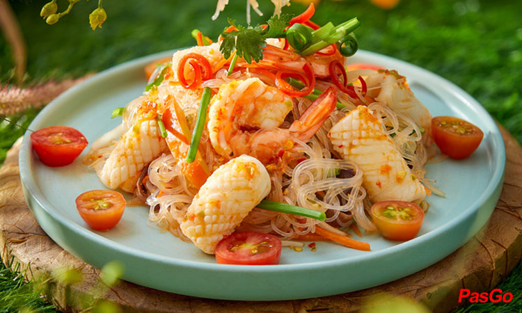 Giảm 20% hóa đơn cho bàn từ 20 người lớn