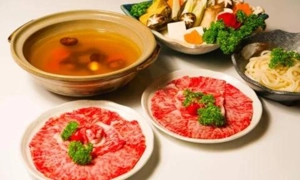 Set Lẩu Bò Wagyu, Giá 2.500K - Kiến Đỏ Akaari Trung Hòa Nhân Chính