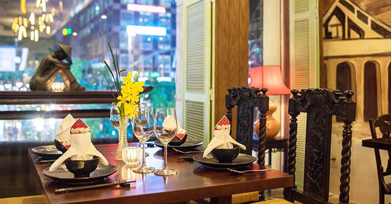 Nhà hàng Time Bistro – Nơi lưu giữ thời gian đã mất [HCM]