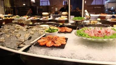 buffet-viet-tang-bat-ho---buffet-tu-gia-tri-truyen-thong